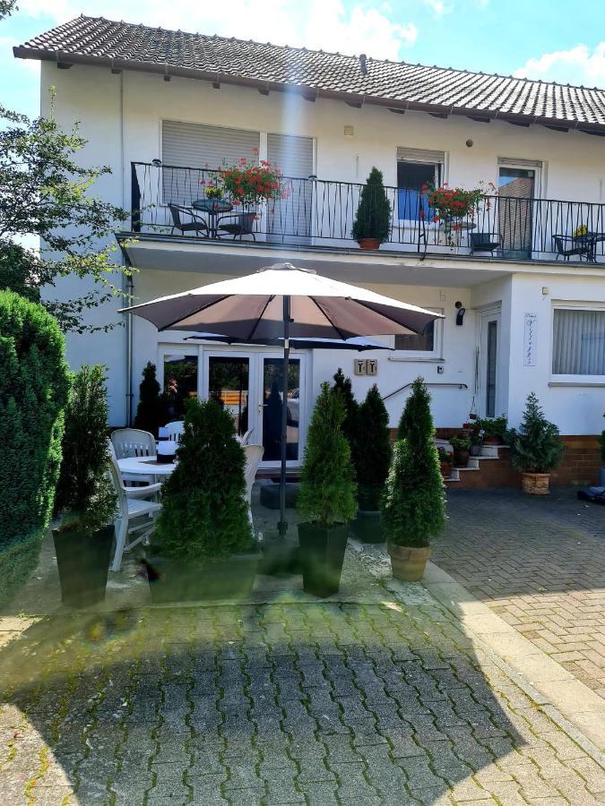 Pension Villaggio Mertesheim エクステリア 写真